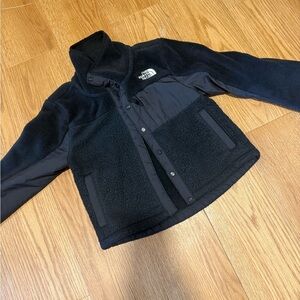 The North Face Kids Black Fleece Puffer Jacket (7/8)